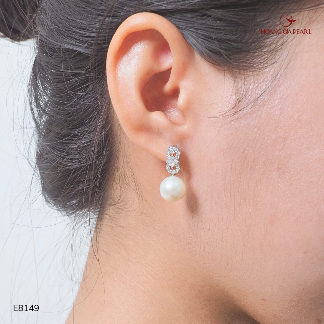 Figure Eight Earrings