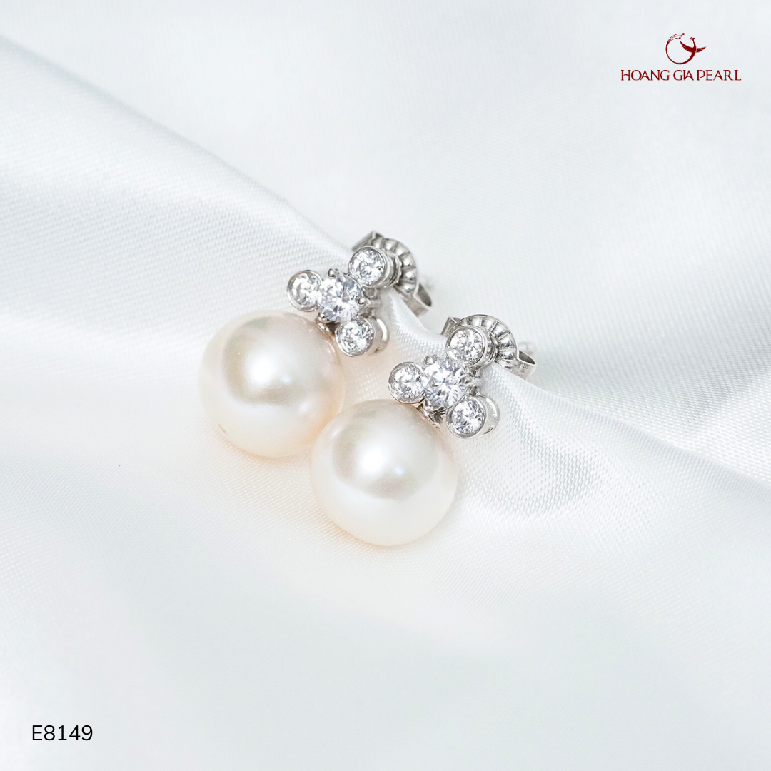 Figure Eight Earrings