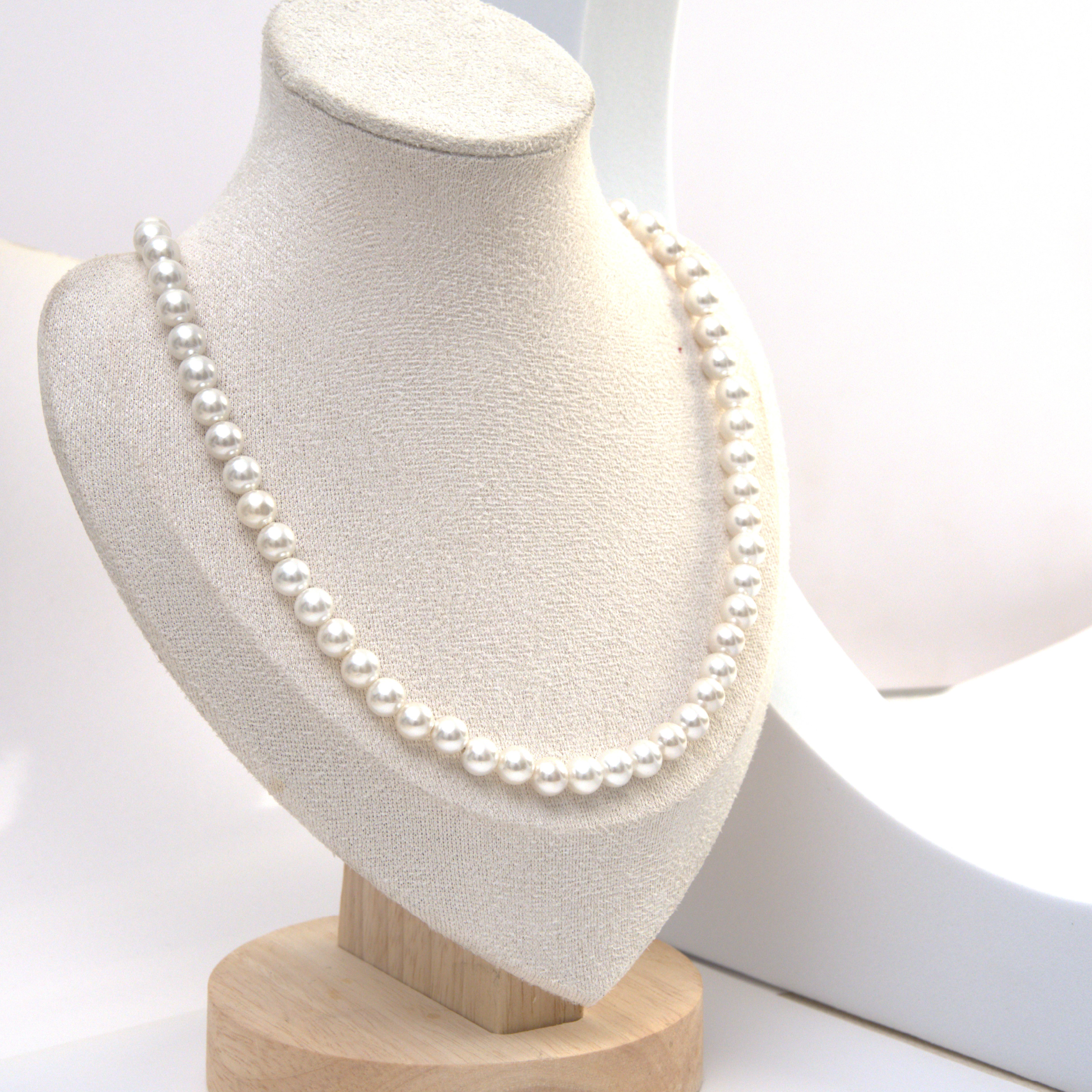 The Muse Pearl Necklace