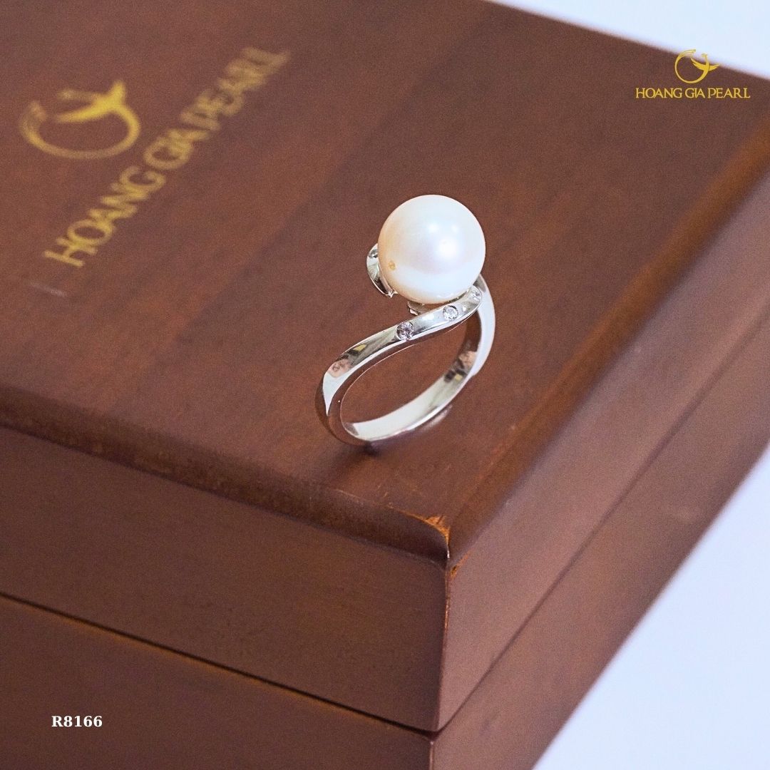 Iris Ring